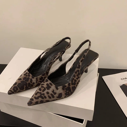 Elegante Slingback-Pumps mit Leopardenmuster